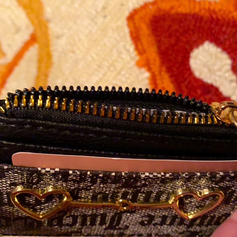 ❌SOLD❌ Juicy Couture NWT Yellow Gold Heart ♥️ Key Chain/Heart Cardholder - Picture 6 of 8